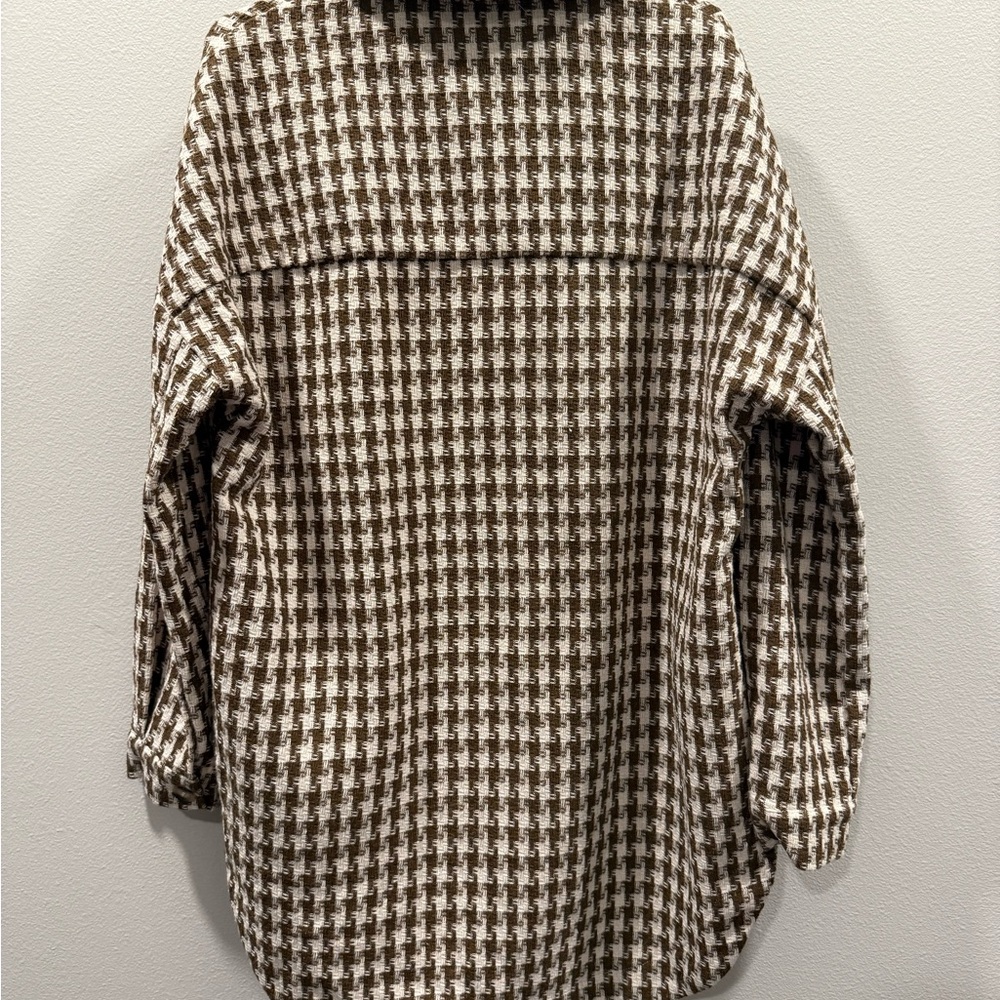 Boutique Checkered Shacket Jacket in Brown & White Women’s Shacket - Medium - Picture 5 of 5